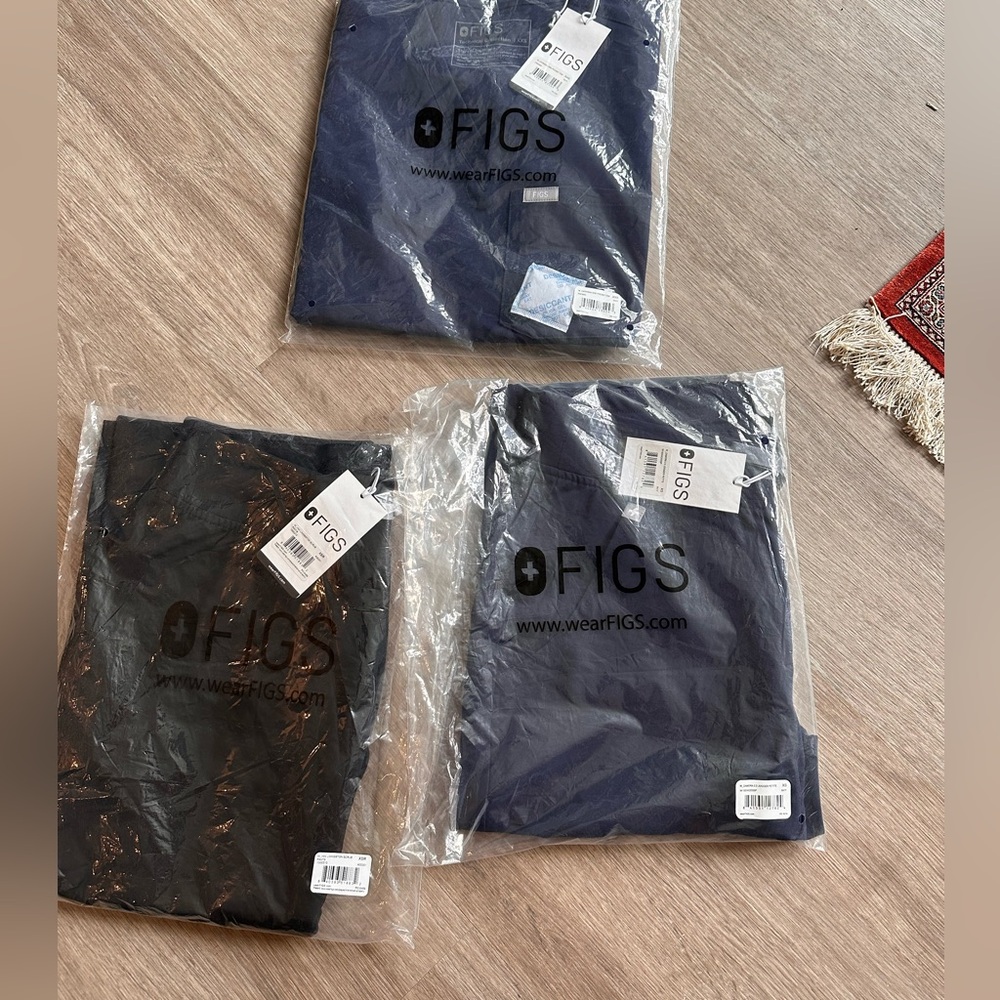 Figs Catarina One pocket Scrub Top!